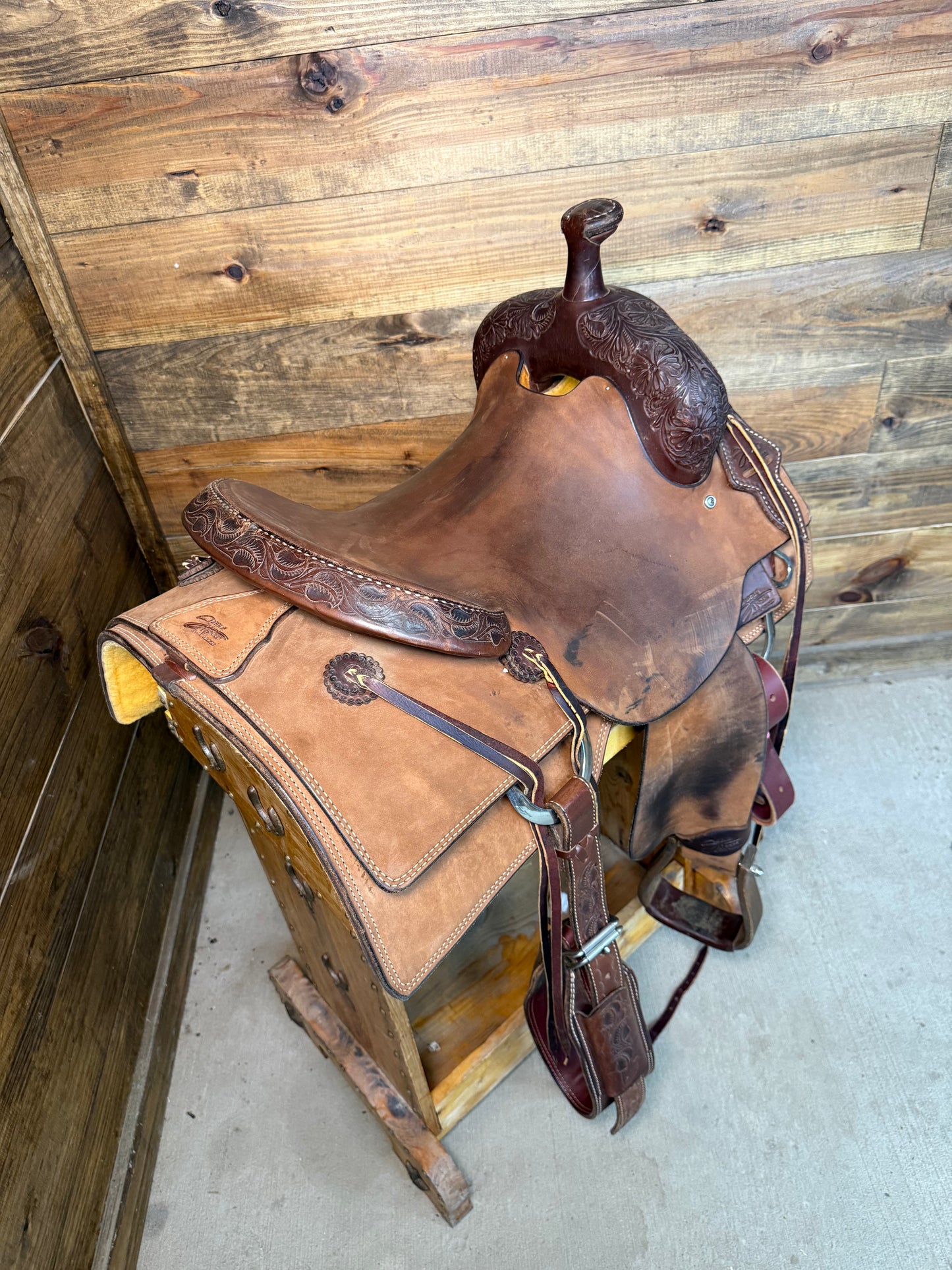 Saddle House