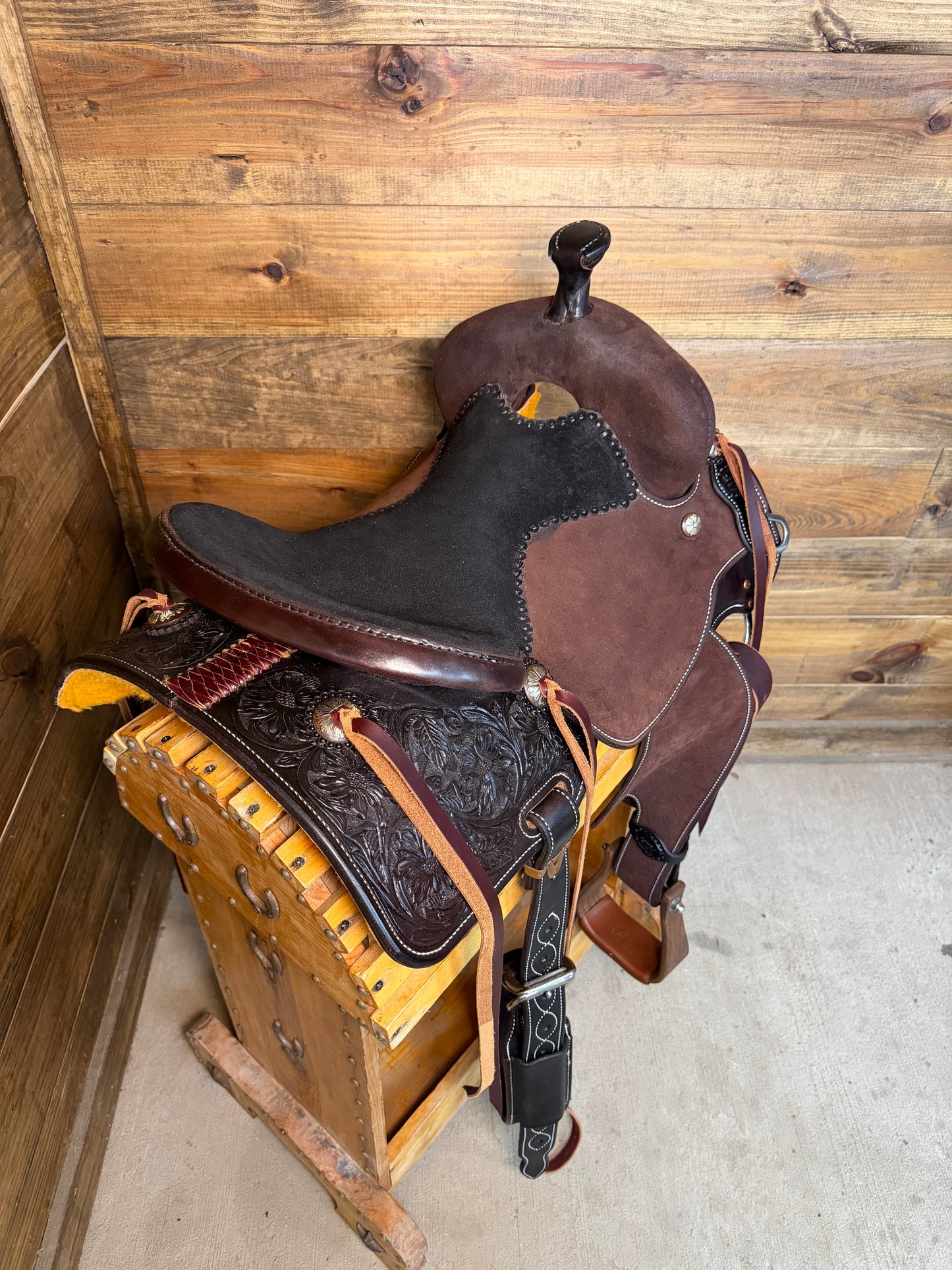 Slaton Lightweight Cowhorse- 16"