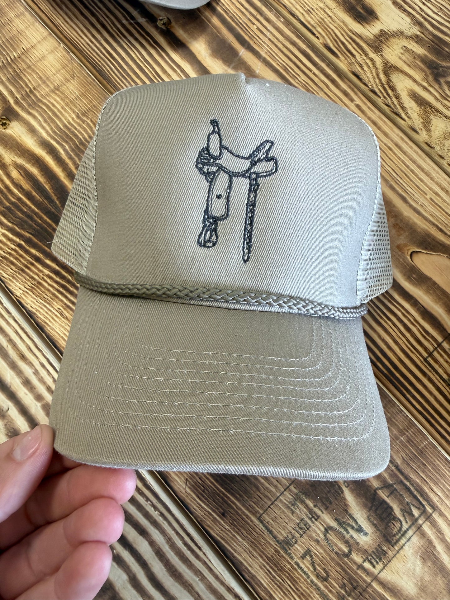 Saddle Cap