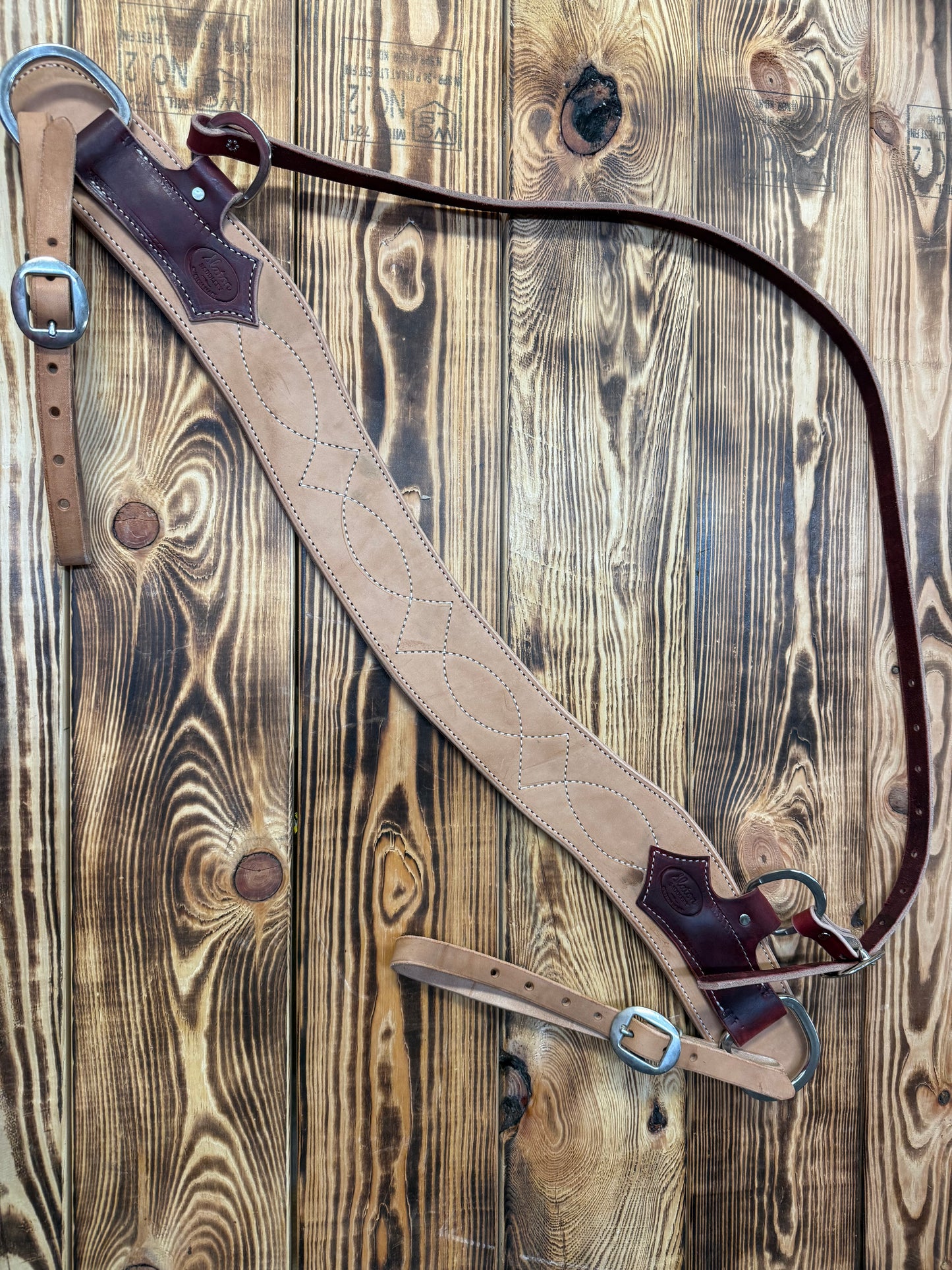 Natural Smooth-Stitched Tripping Collar