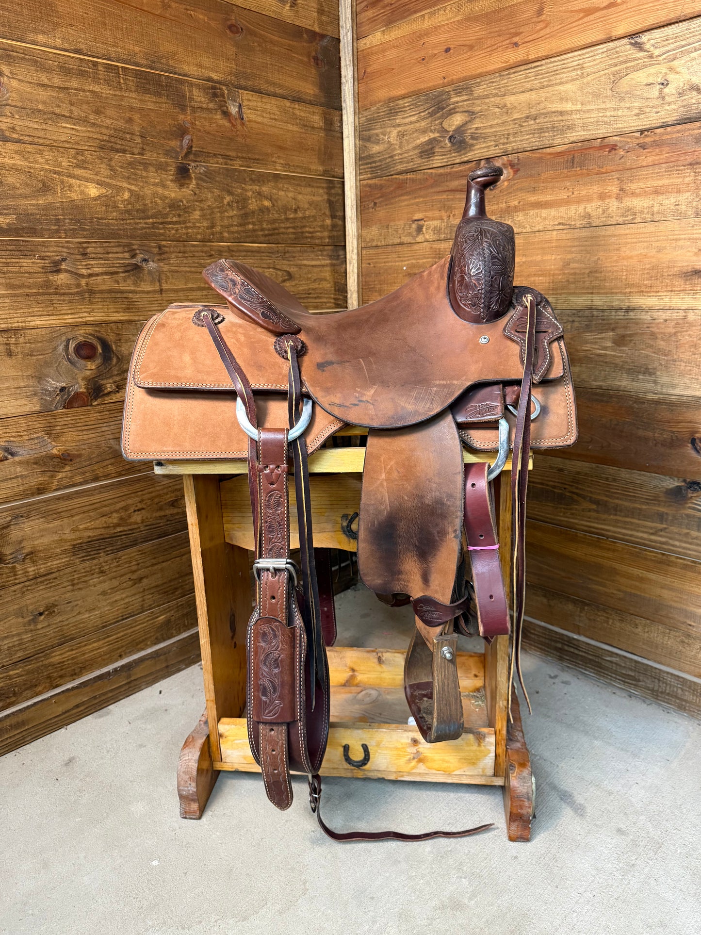 Saddle House