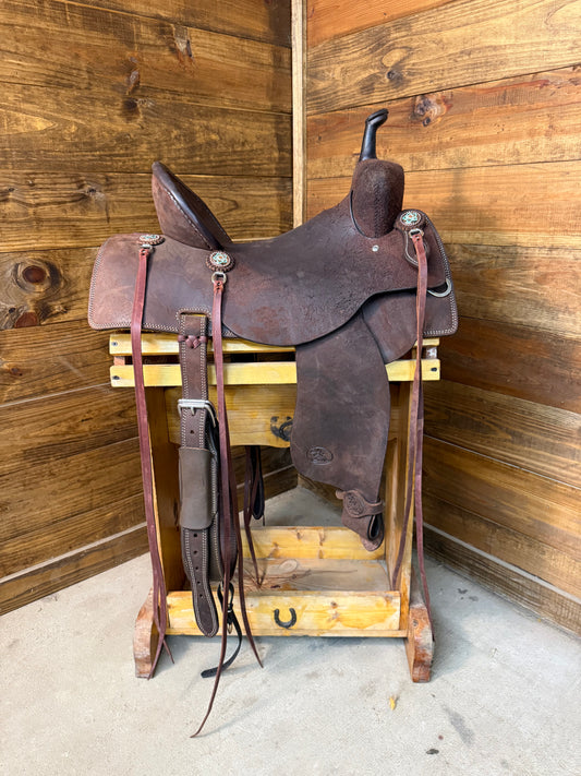 (LIKE NEW) Cowboy Rust Tack- 15"