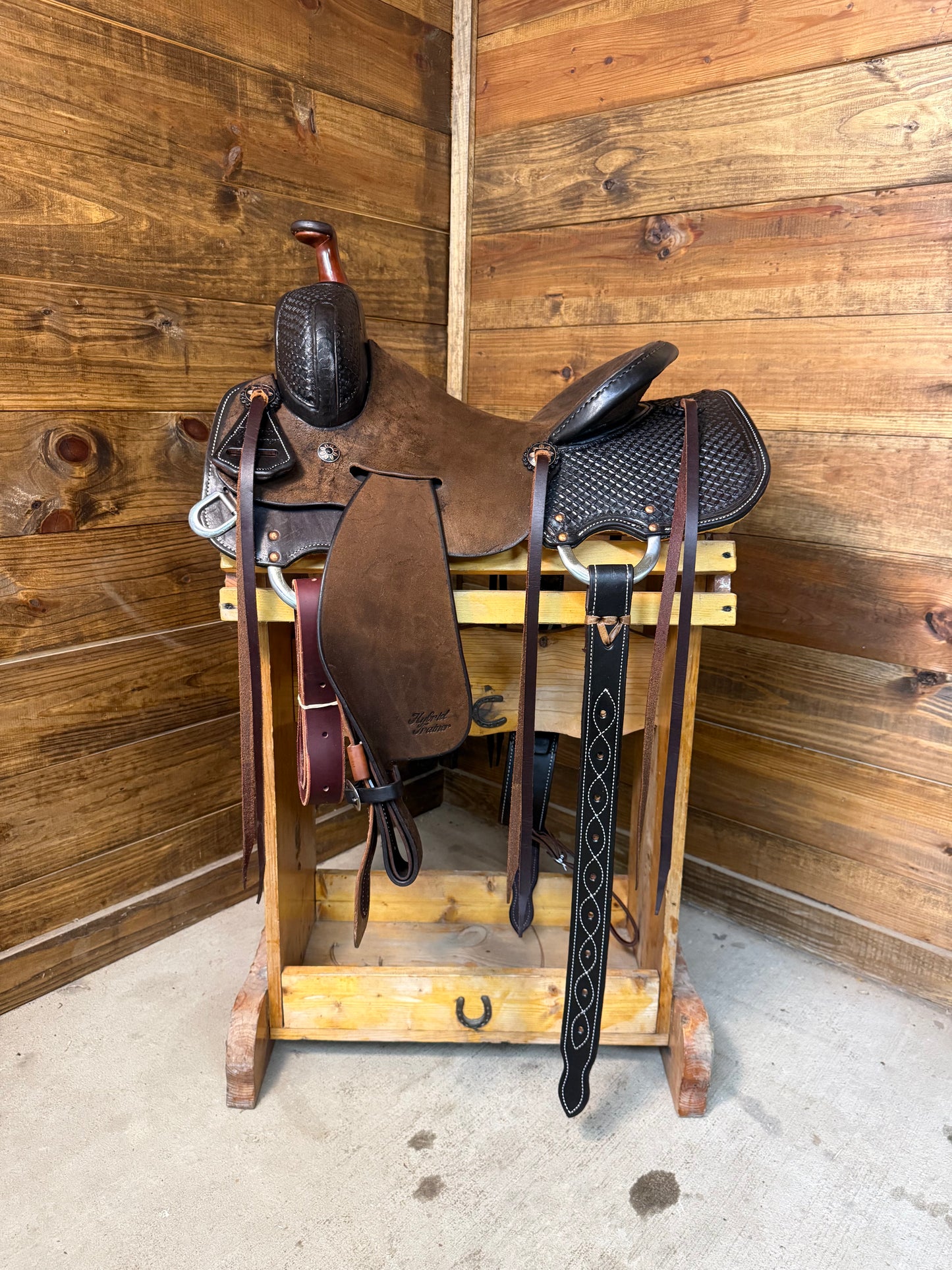 *SALE* Hybrid Trainer- 14.5"