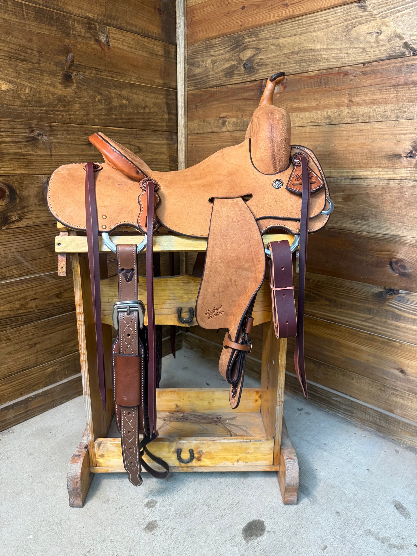 Hybrid Trainer- 15.5"