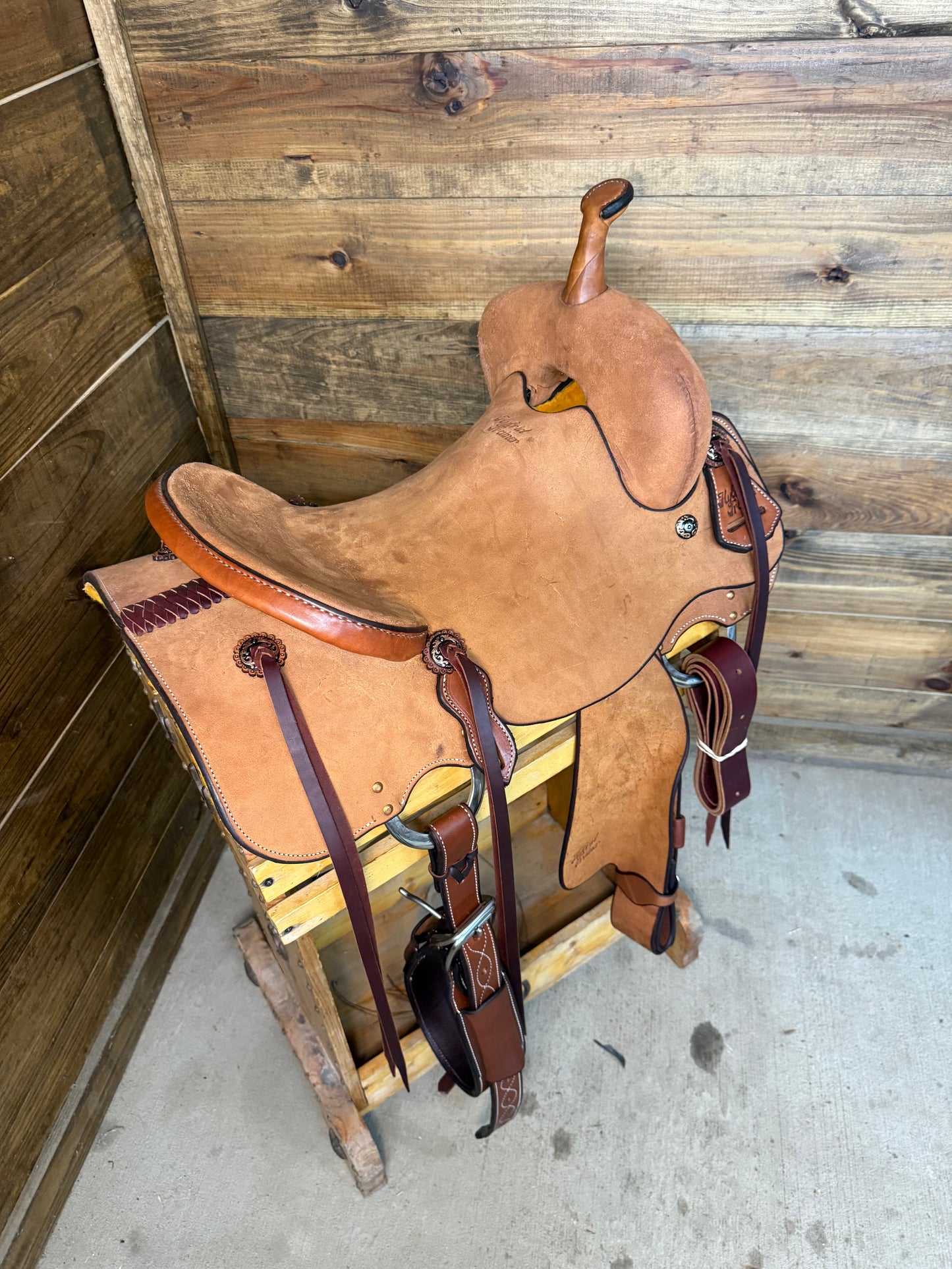 Hybrid Trainer- 16"