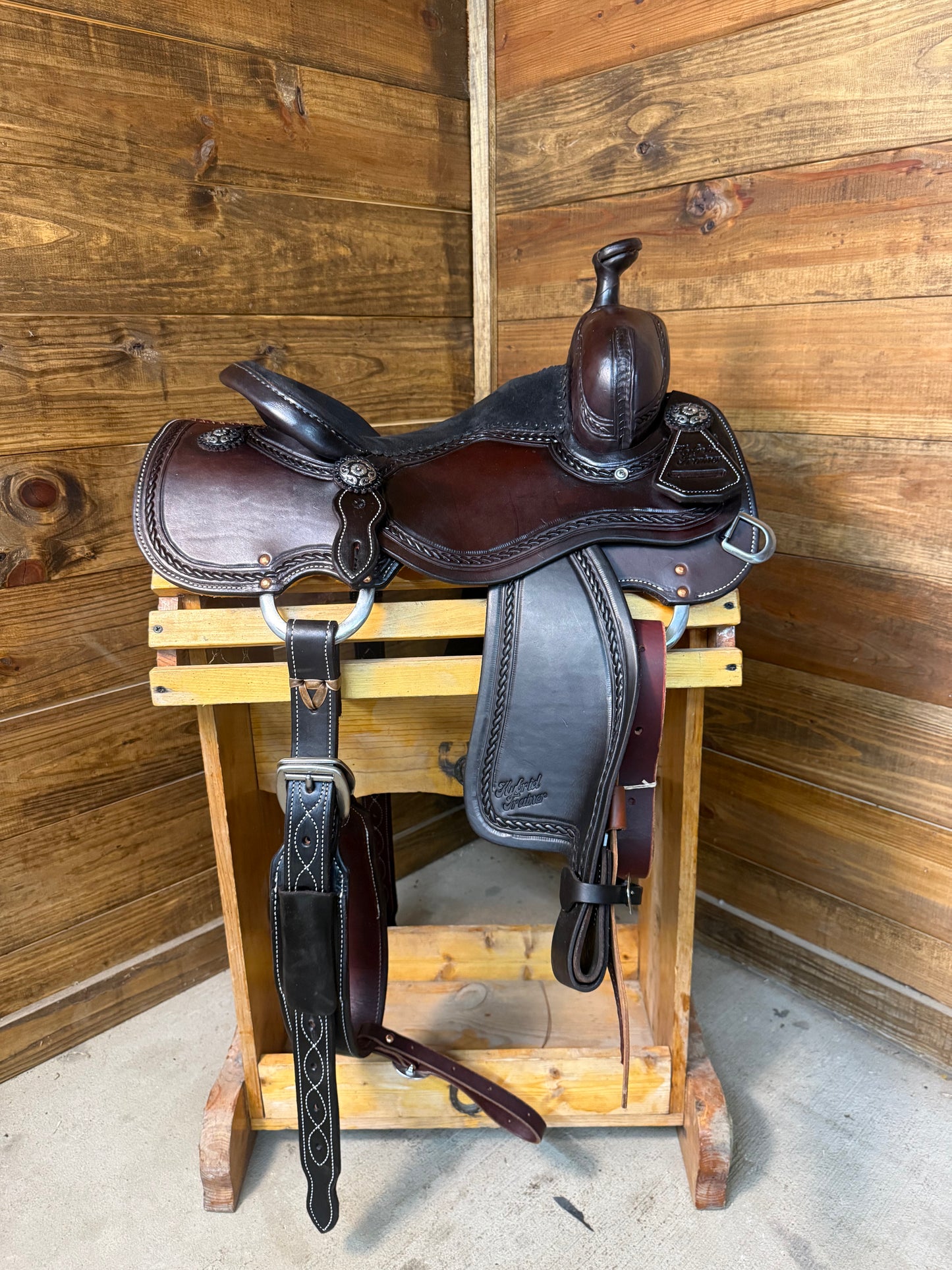 Hybrid Trainer DL Cowhorse