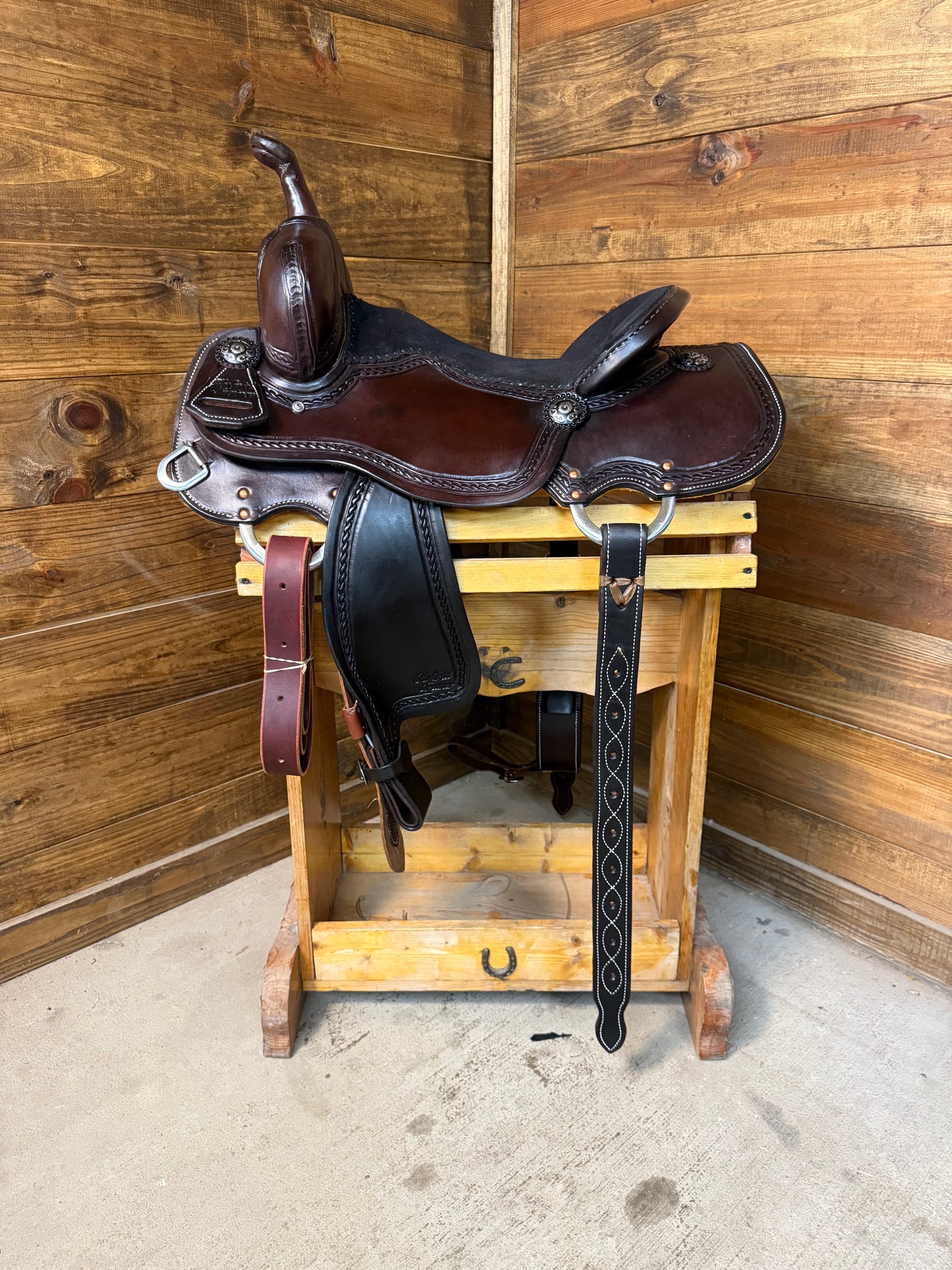 Hybrid Trainer- 15.5"